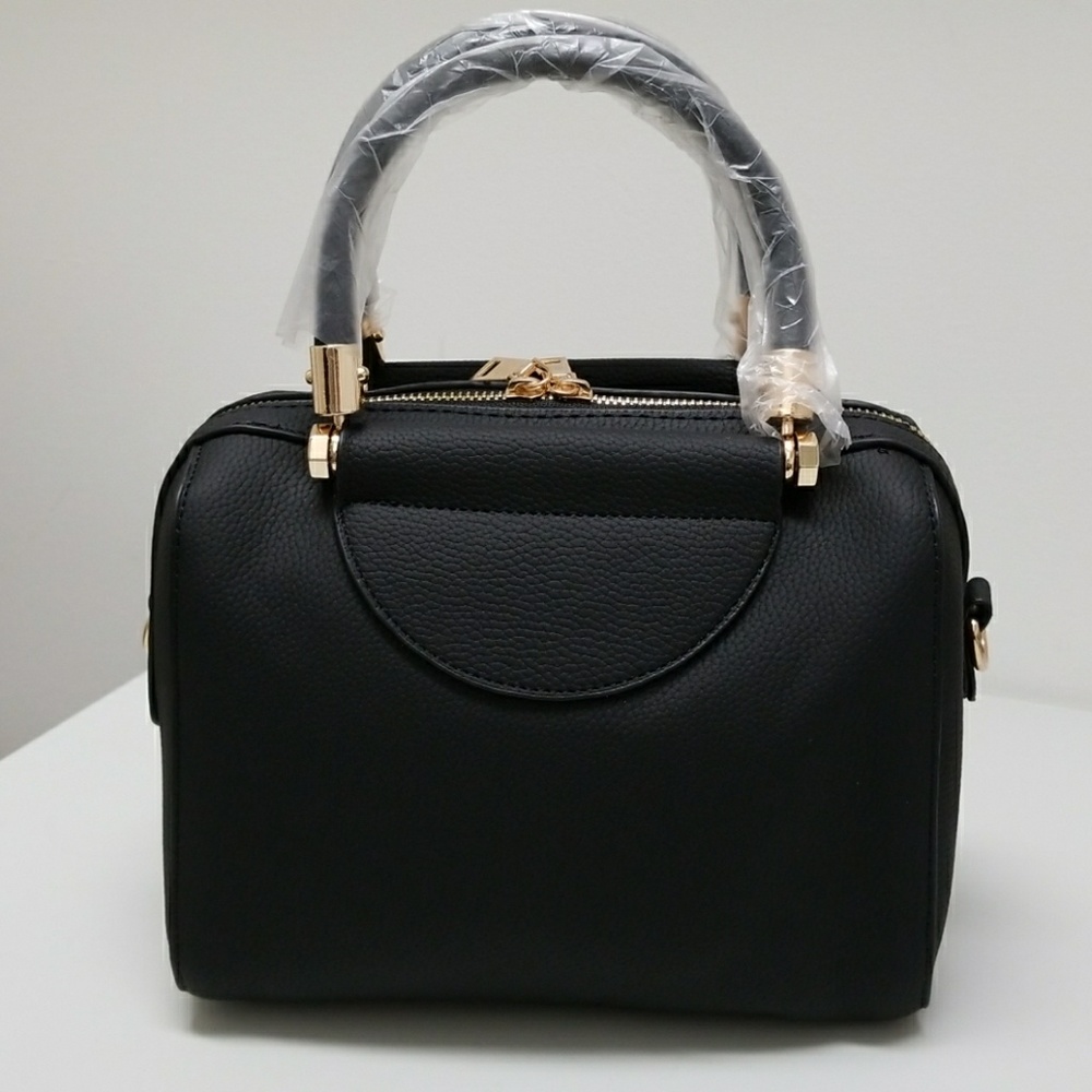 💕HOST PICK!💕 FASHION HANDBAG! - Picture 6 of 8
